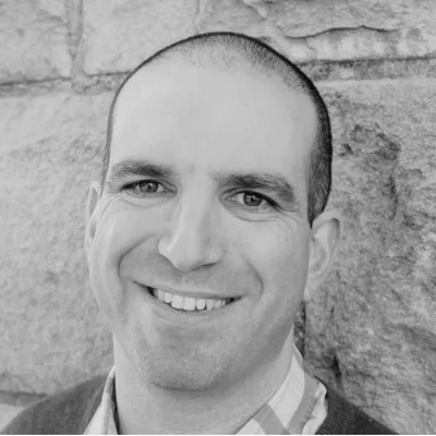 Yaniv Bernstein, founder of Selective Papers NSW